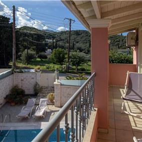 7 bedroom seaside villa with pool, Kassiopi, sleeps 13